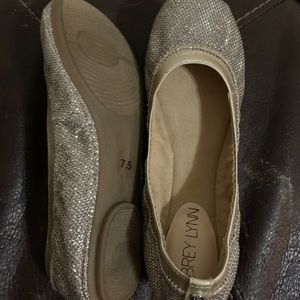 Aubrey Lynn sparkly flats